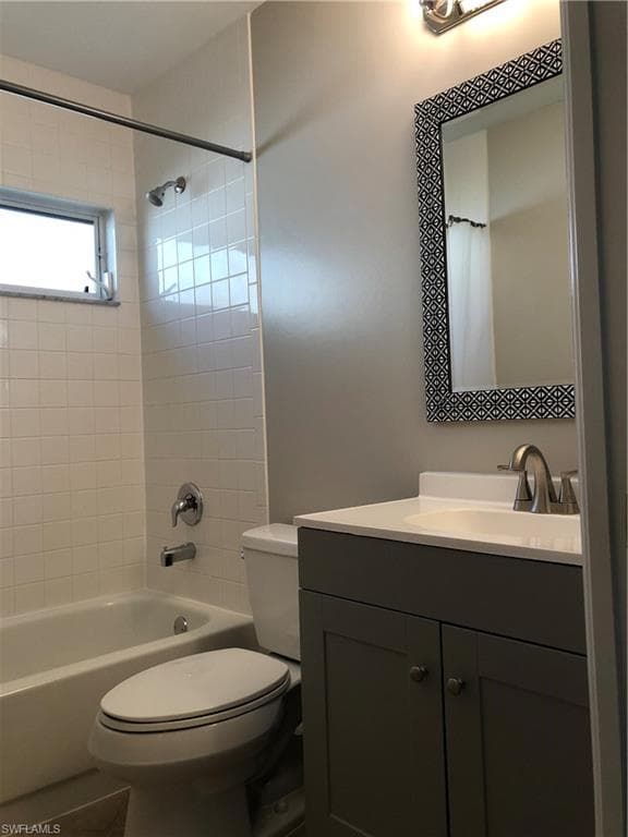 8223 Breton CIR-10