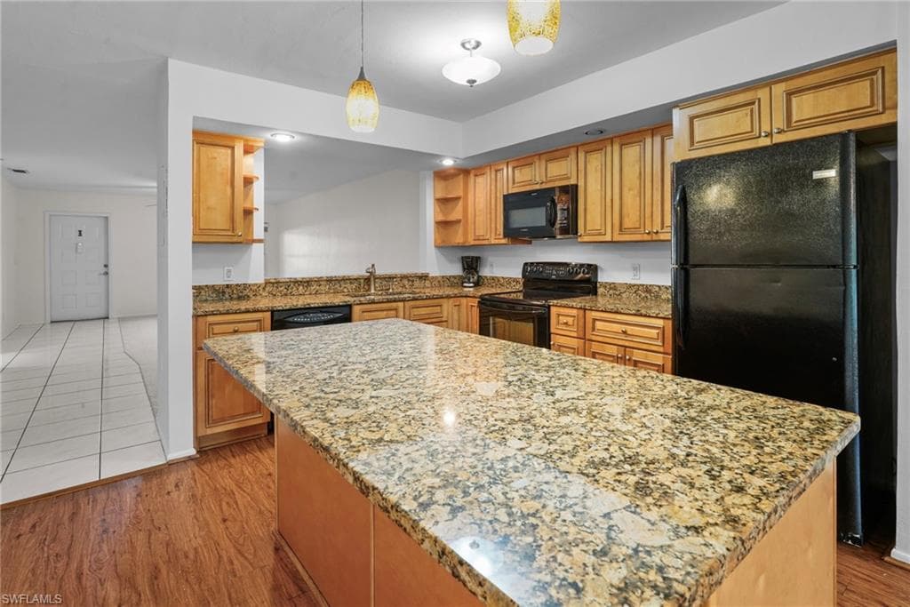 8302 Charter Club CIR 6-16