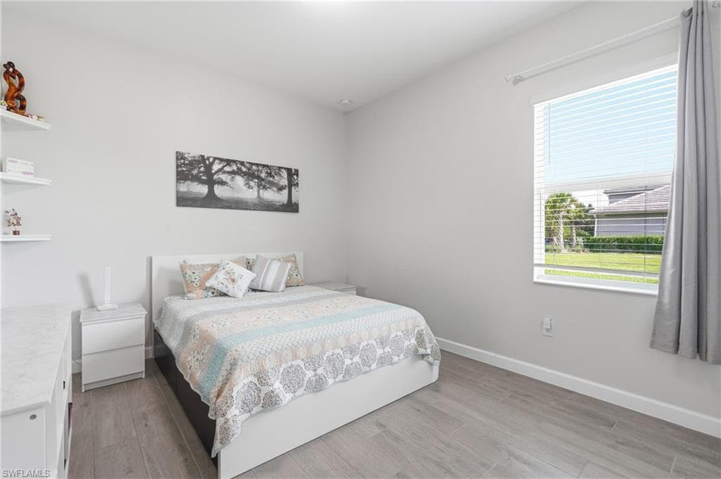17040 Serengeti CIR-18