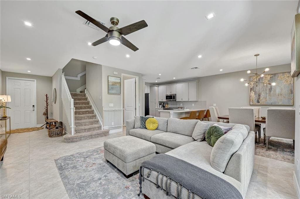 7348 Rockefeller DR-6