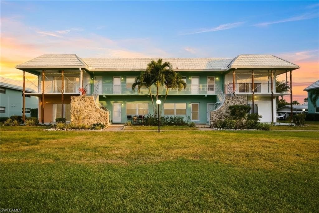 3225 E Riverside DR 31C-27