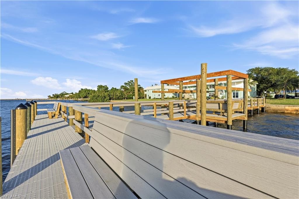 3225 E Riverside DR 31C-46