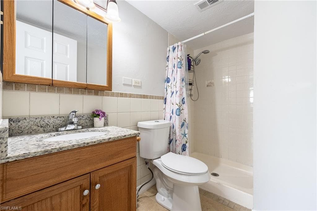 2828 Jackson ST B3-23