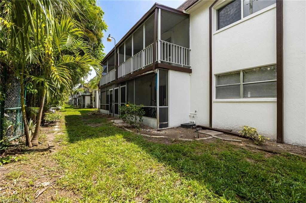 2828 Jackson ST B3-26