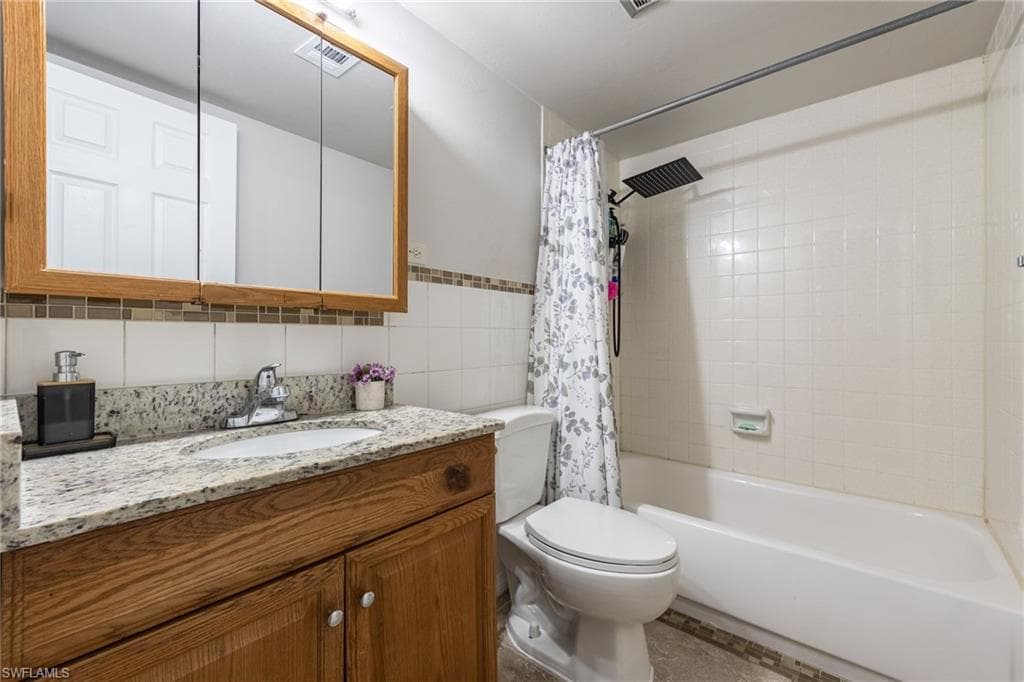 2828 Jackson ST B3-20