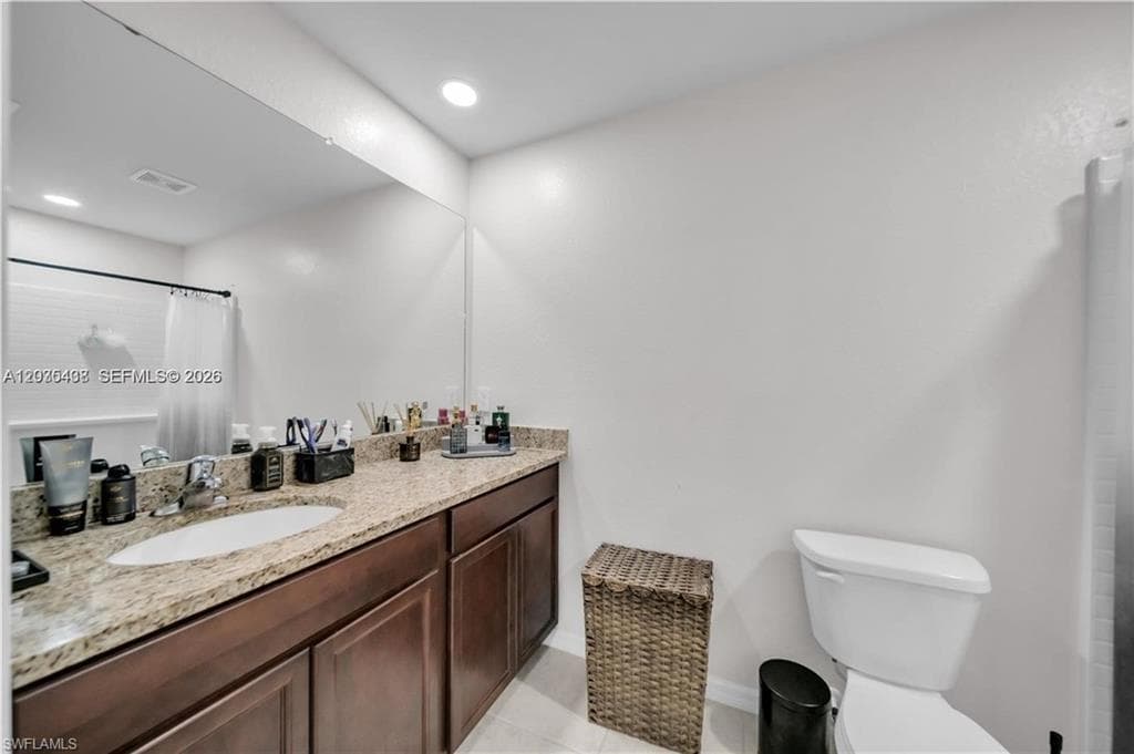 1105 NW 24th PL-16