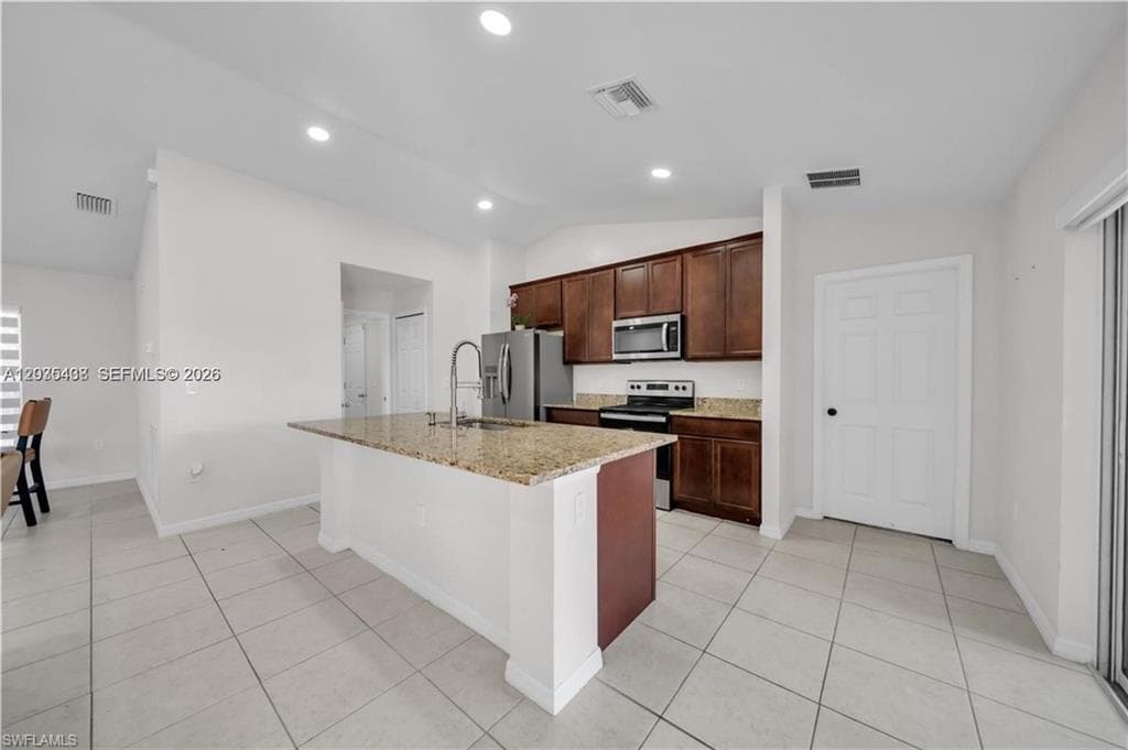 1105 NW 24th PL-7