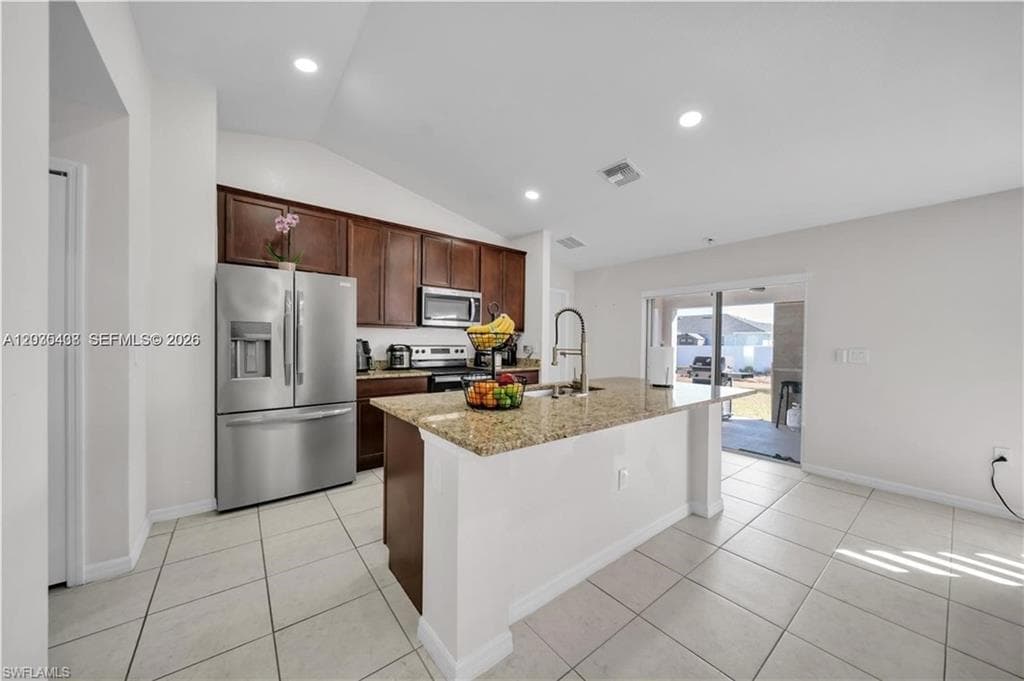 1105 NW 24th PL-5