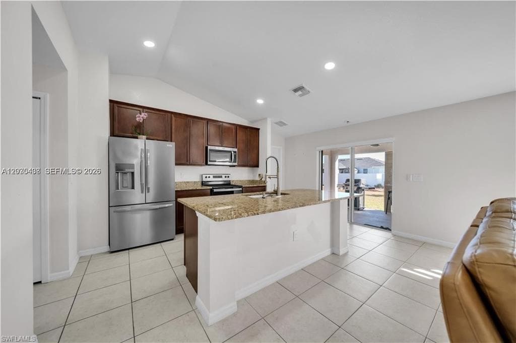 1105 NW 24th PL-8