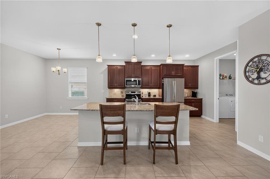 3000 Sunset Pointe CIR-6