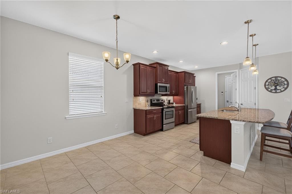 3000 Sunset Pointe CIR-12