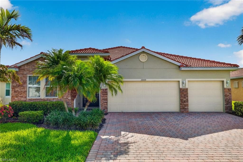 3000 Sunset Pointe CIR-1
