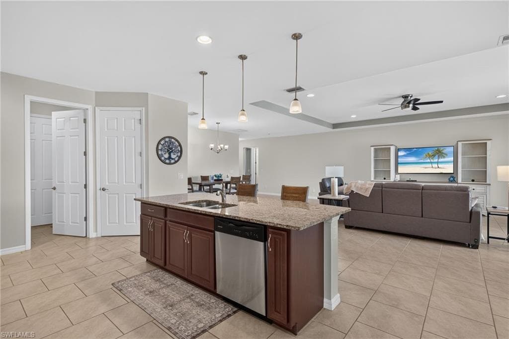3000 Sunset Pointe CIR-10