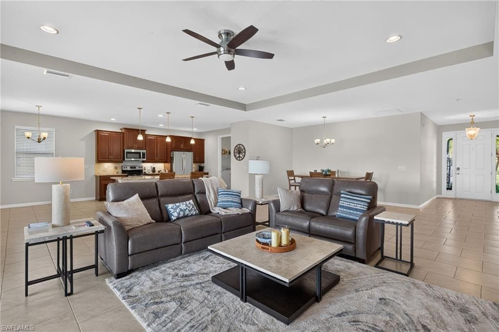 3000 Sunset Pointe CIR-4