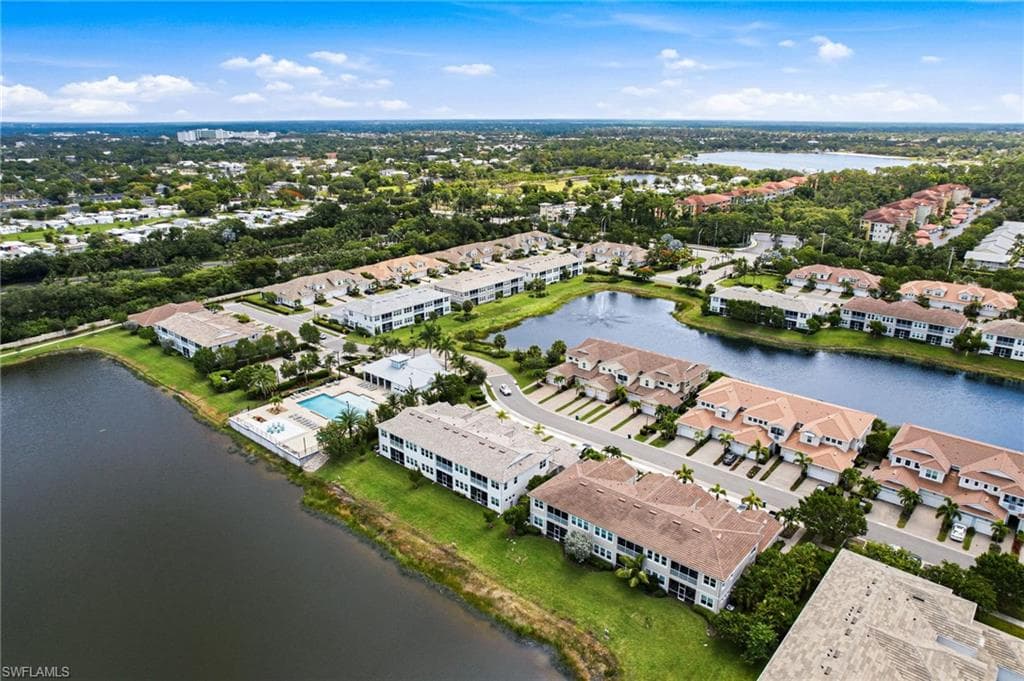 4596 Arboretum CIR 202-34