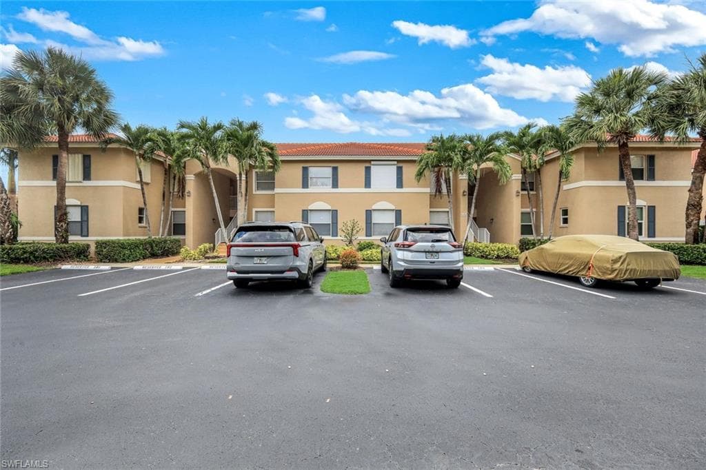 6384 Huntington Lakes CIR 103-24