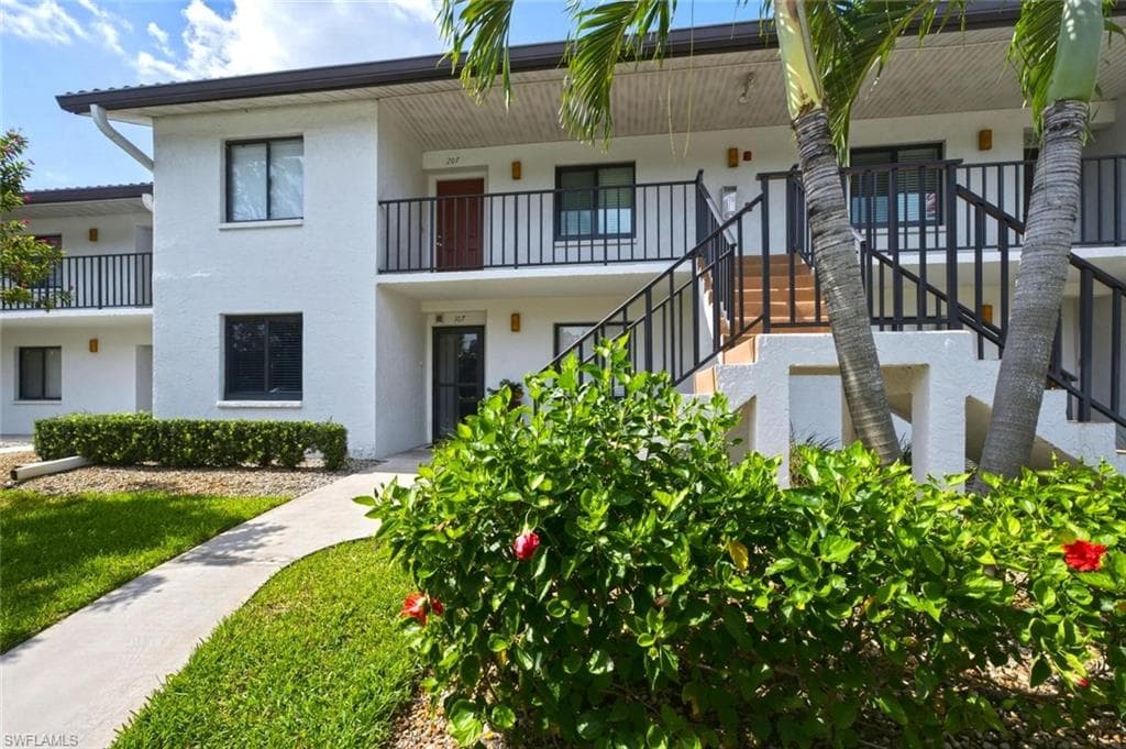4987 Pepper CIR 107-1
