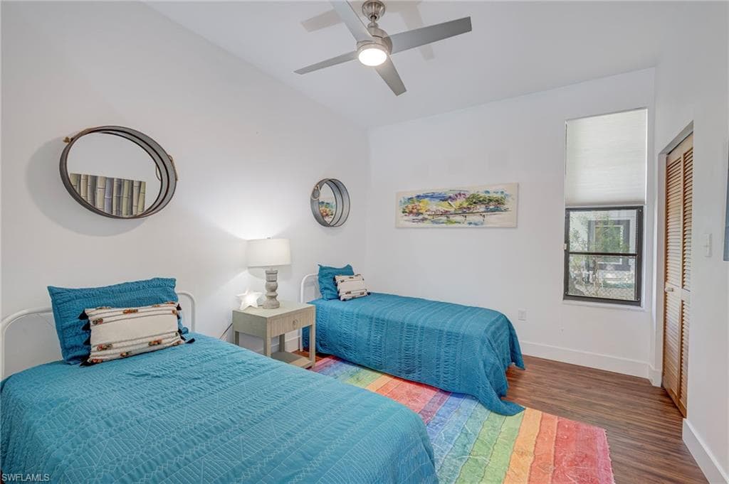 1215 Caloosa DR-24