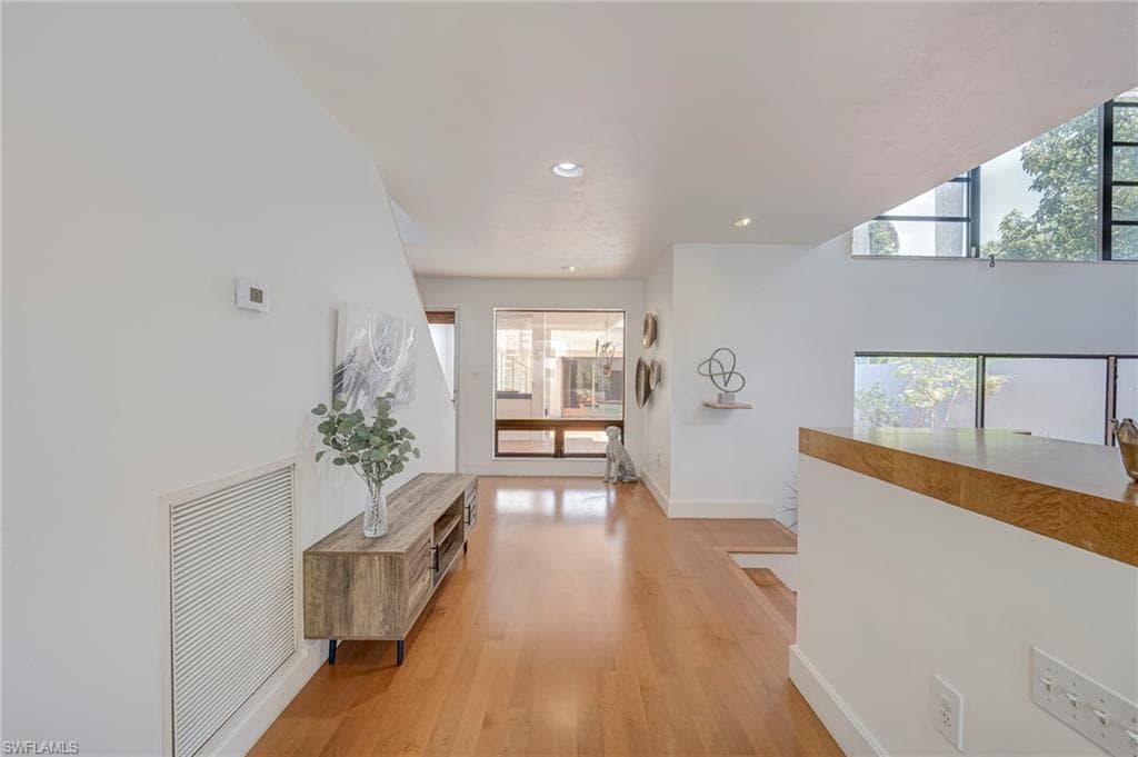 1215 Caloosa DR-11