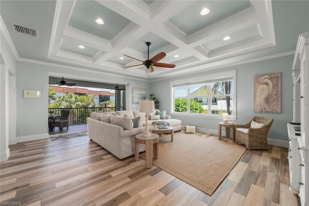 1114 Seagrape LN-16