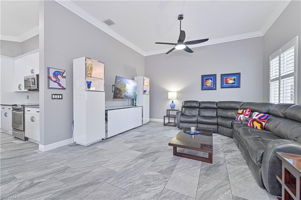 9057 Whitfield DR-20