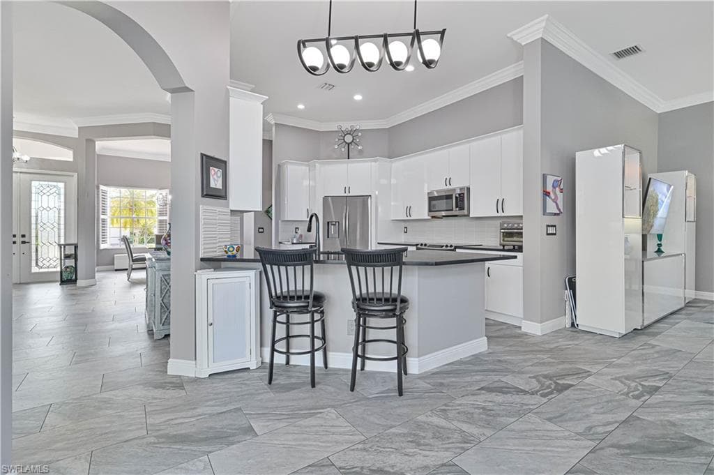 9057 Whitfield DR-11