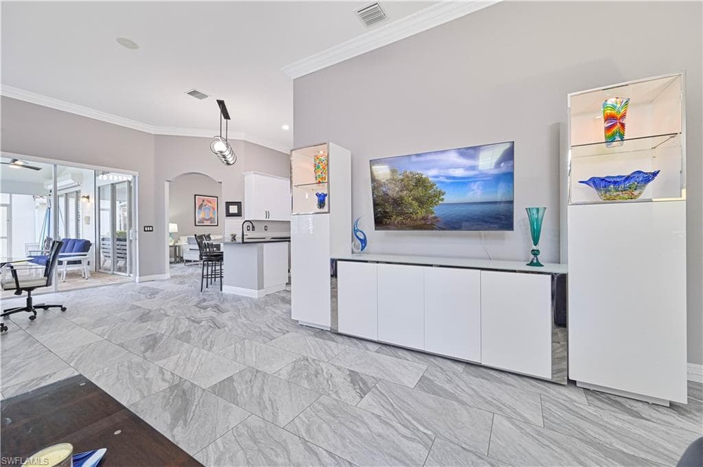 9057 Whitfield DR-21