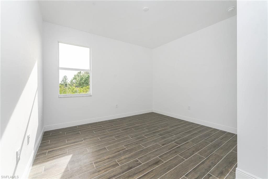 8350 Walbert ST-27