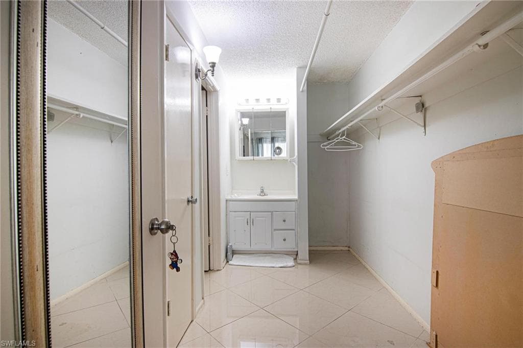 2366 E Mall DR 414-11
