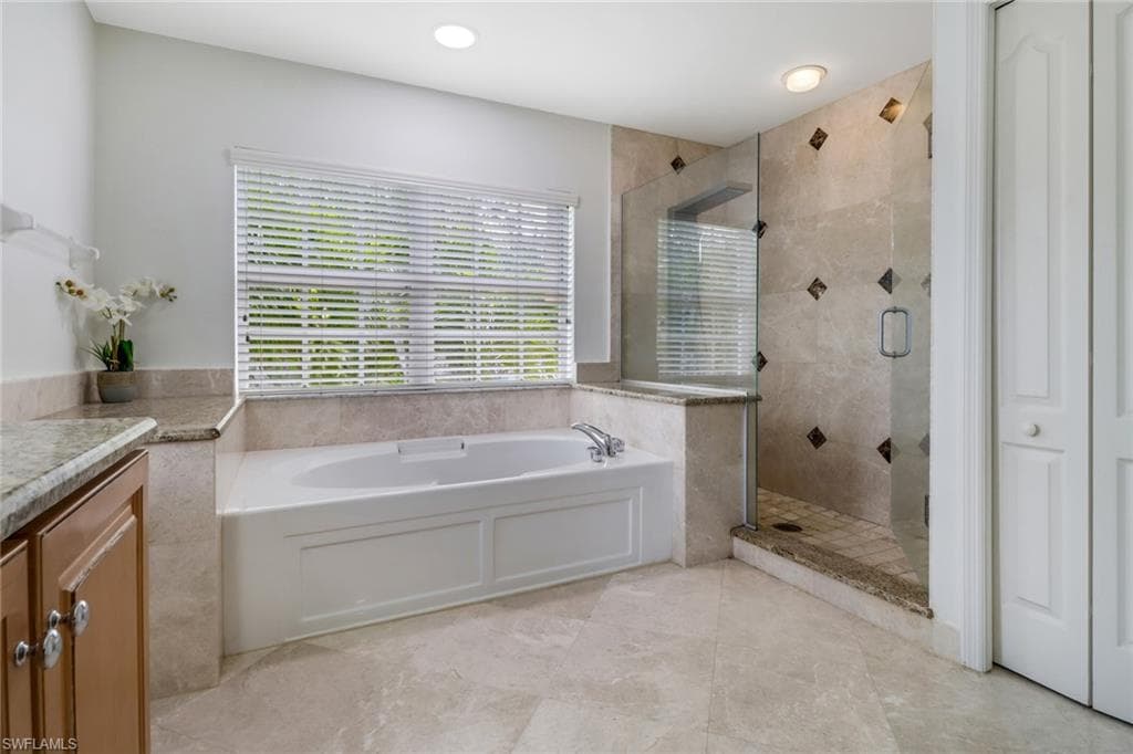 8271 Laurel Lakes WAY-25