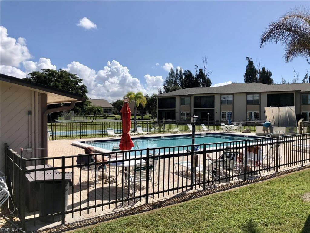 16881 Davis RD 214-37