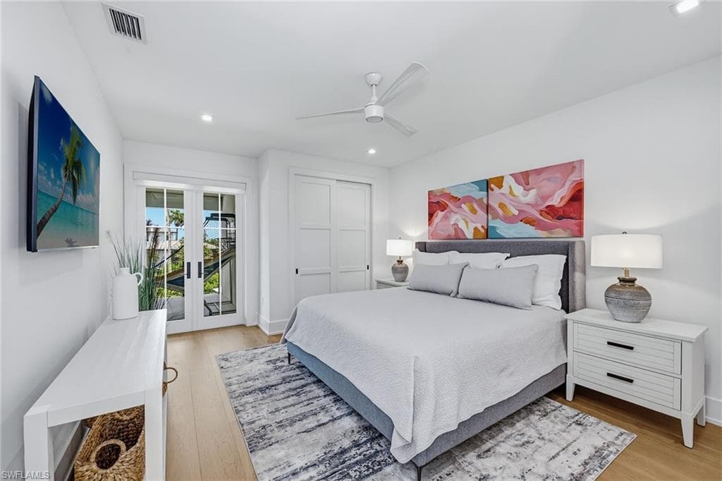 692 Banyan BLVD-21