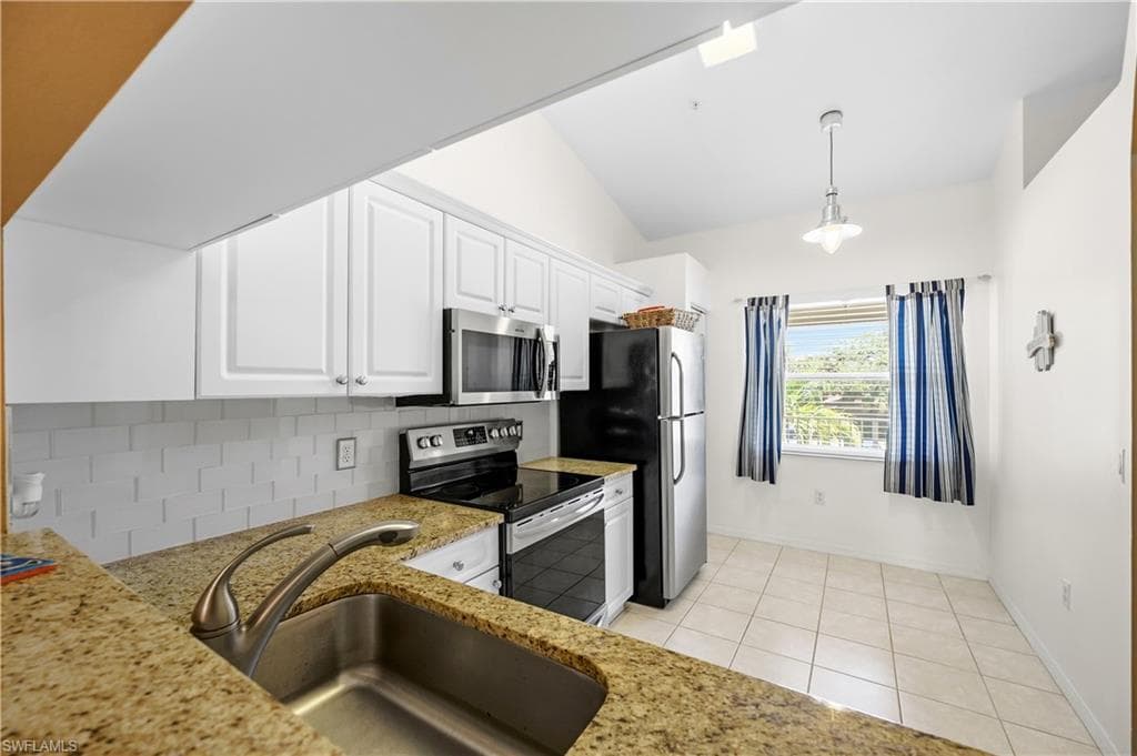 6605 Huntington Lakes CIR 203-10
