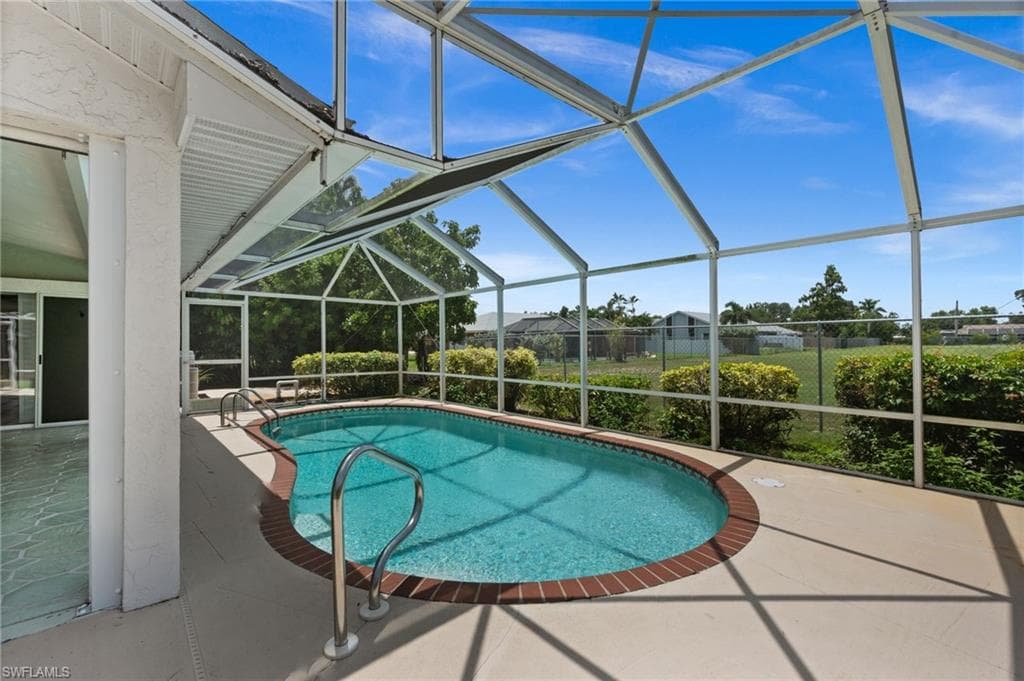 7305 Constitution CIR-22