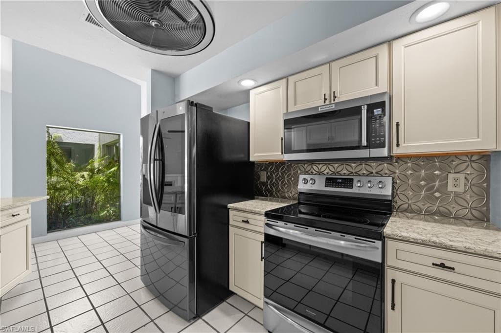 7305 Constitution CIR-14