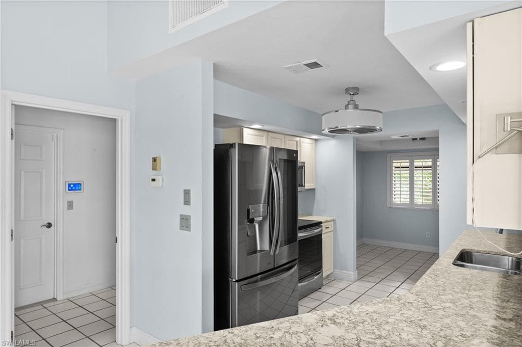 7305 Constitution CIR-18