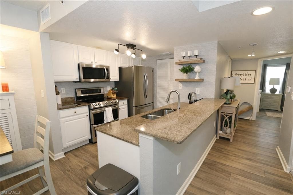 4105 Residence DR 707-6