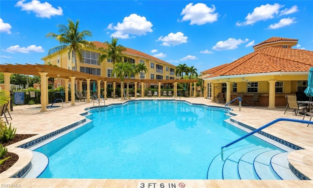 1133 Van Loon Commons CIR 202-41
