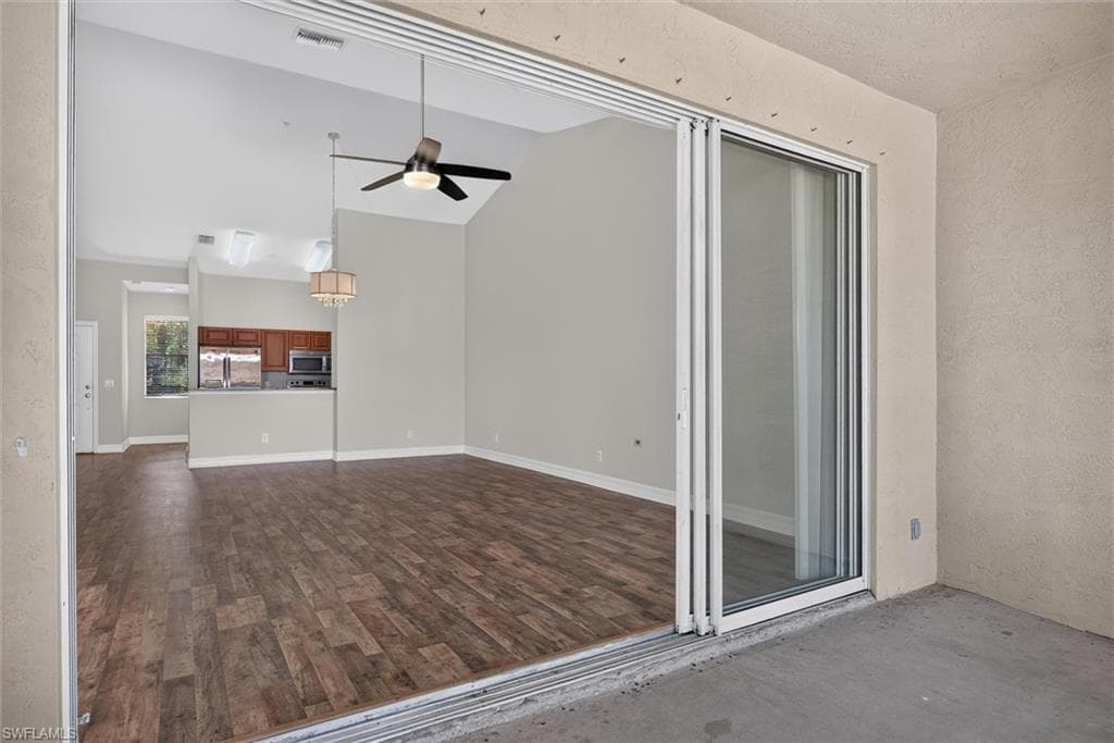 8521 Oakshade CIR 422-16