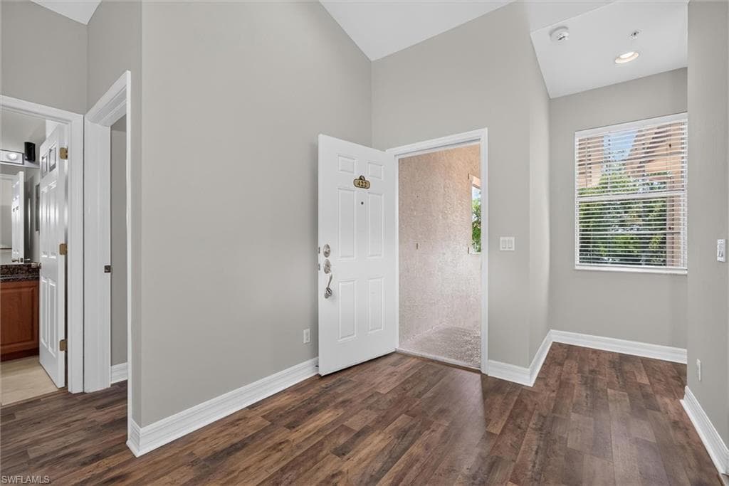 8521 Oakshade CIR 422-7