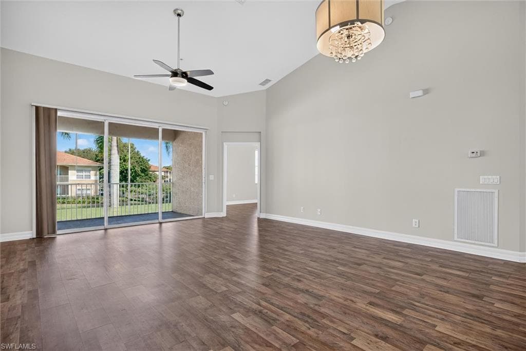 8521 Oakshade CIR 422-9