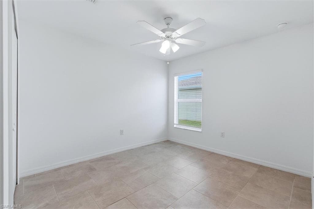 3911 Treasure Oak WAY-16
