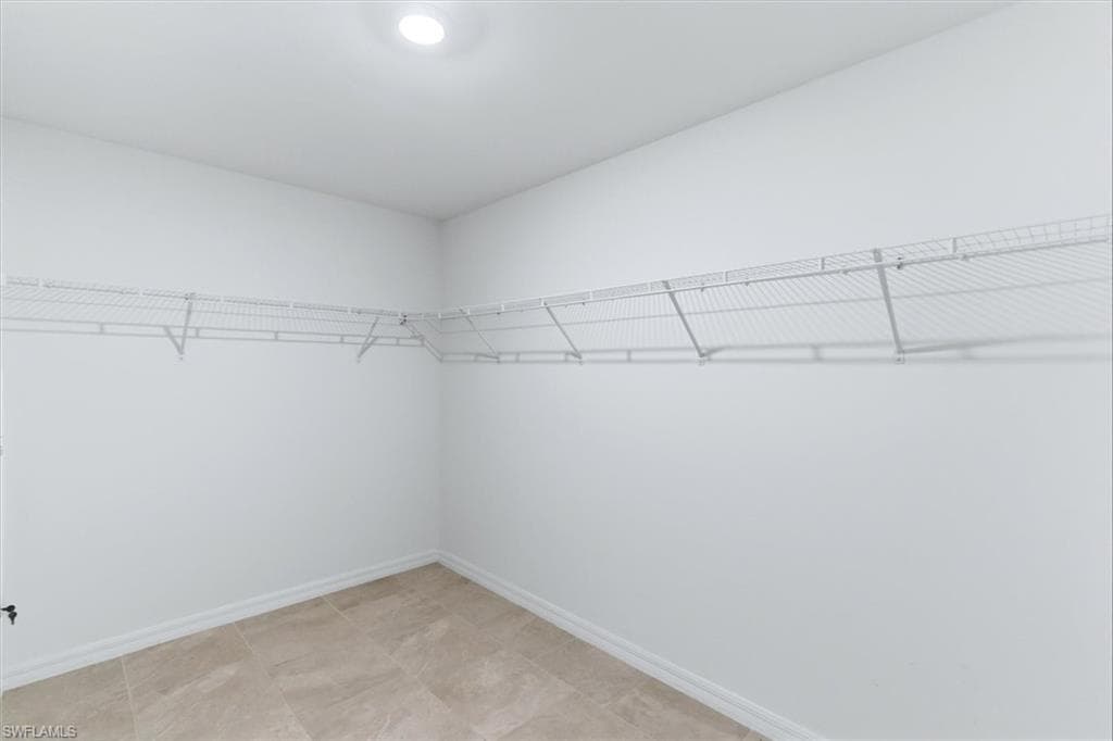 3911 Treasure Oak WAY-21