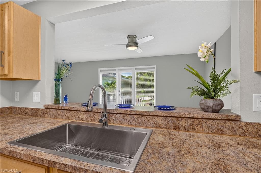 3340 N Key DR 7-17