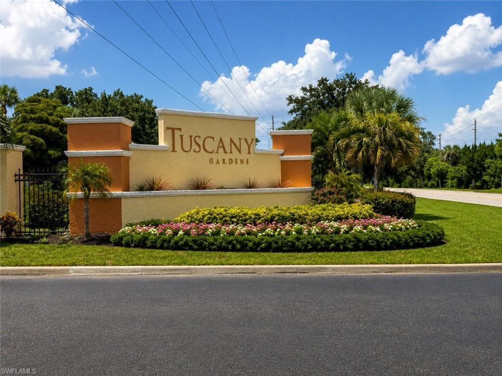 6490 Aragon WAY 303-5