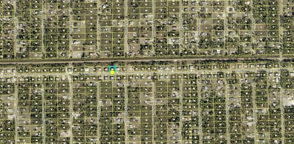 210 W 12th ST-2