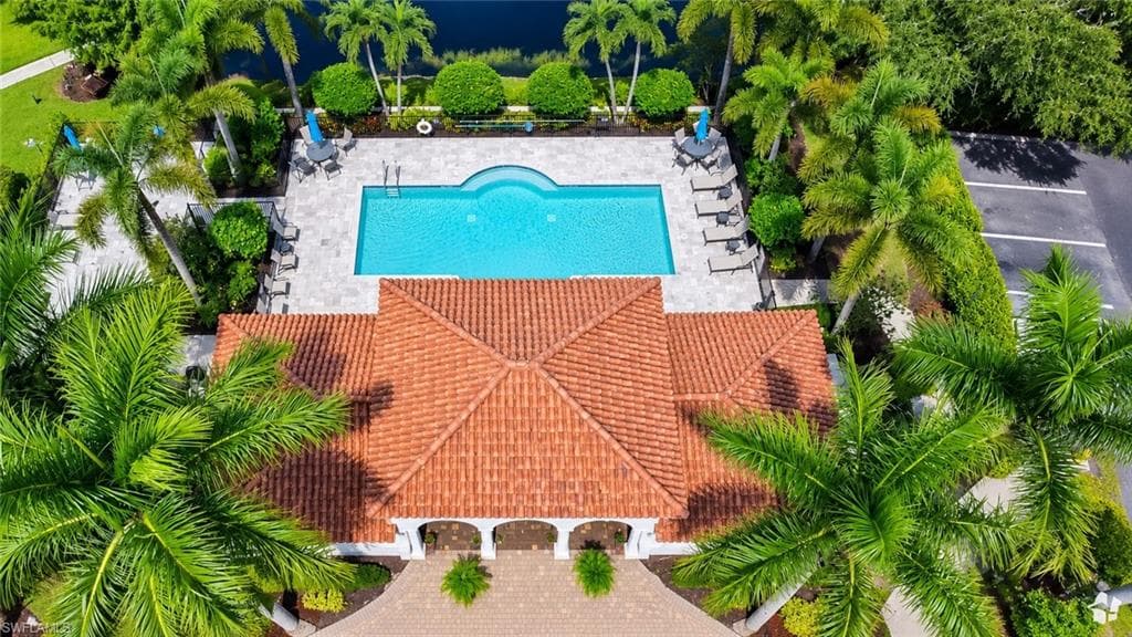 27016 Adriana CIR 202-16