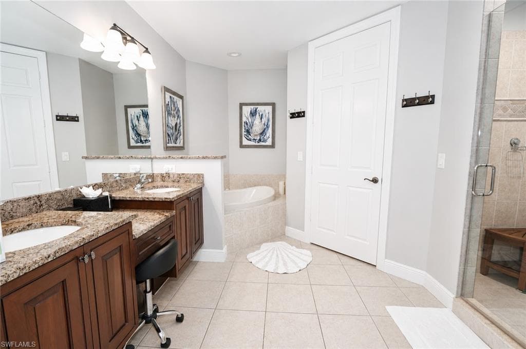 27016 Adriana CIR 202-8