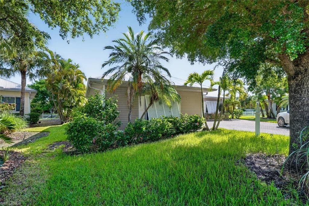 15627 Caloosa Creek CIR-45