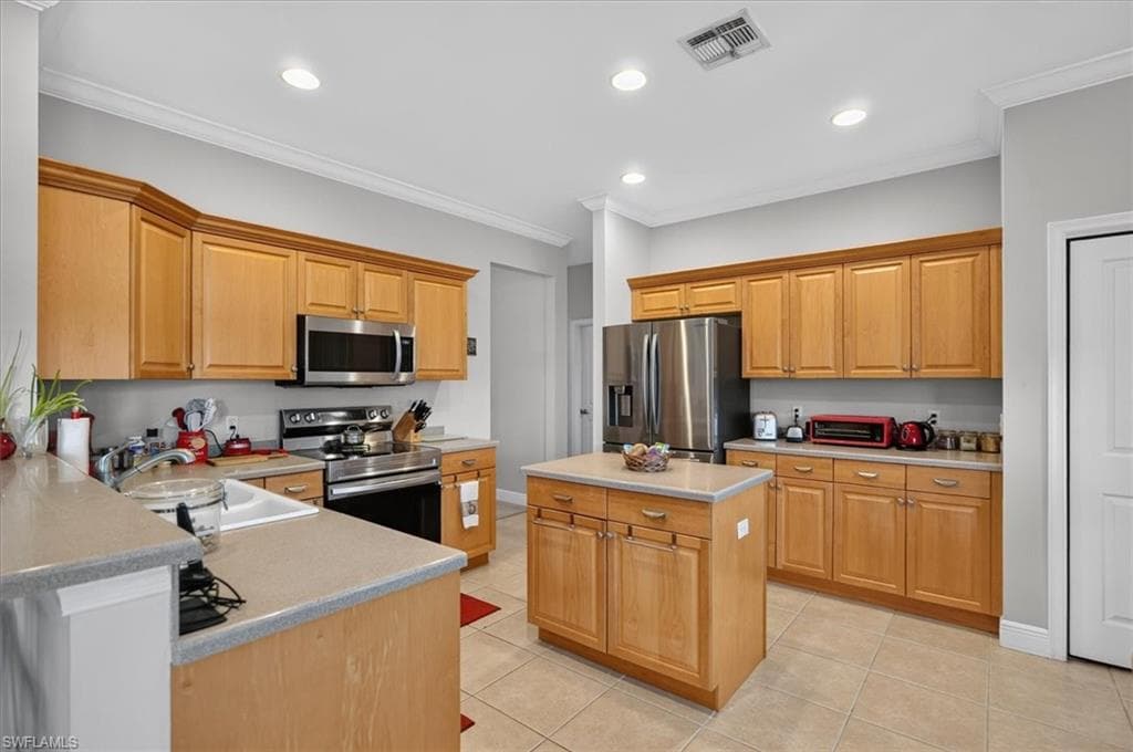 15627 Caloosa Creek CIR-15